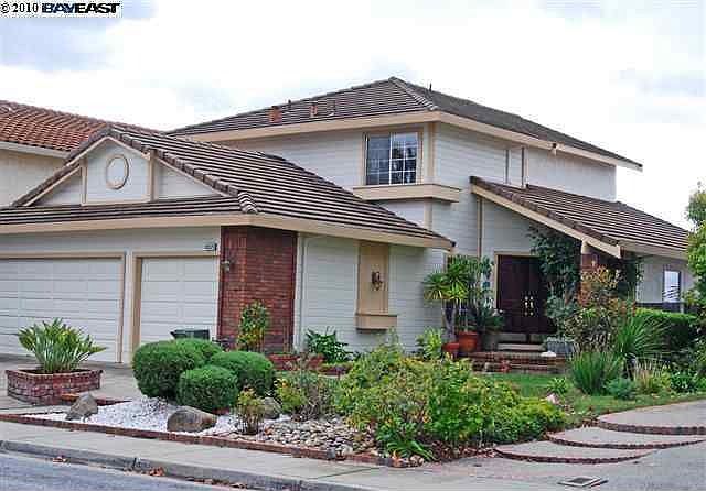 1st image of 43523 Southerland Way