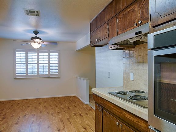 4th image of 3319 Bixby Way
