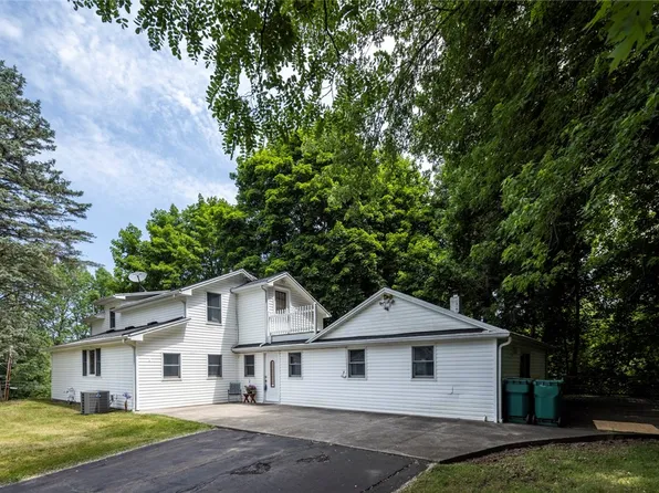 335 Richs Dugway Rd, Rochester, NY 14625