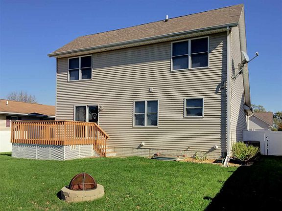2nd image of 917 Cypress Dr