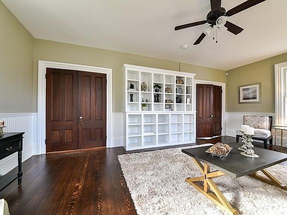 2nd image of 115 Park St #117