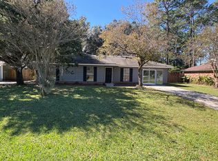 1313 Pine Ridge Dr, Savannah, GA 31406