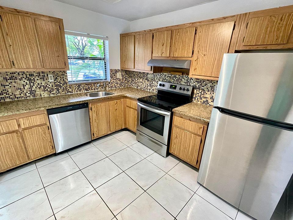1st image of 10442 Sunrise Lakes Boulevard #104