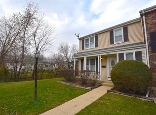 7426 Nantucket Cv, Hanover Park, IL 60133