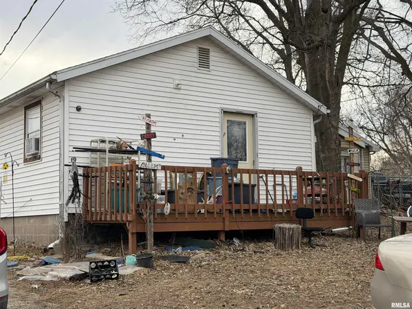 1508 Norman Dr, Pekin, IL 61554