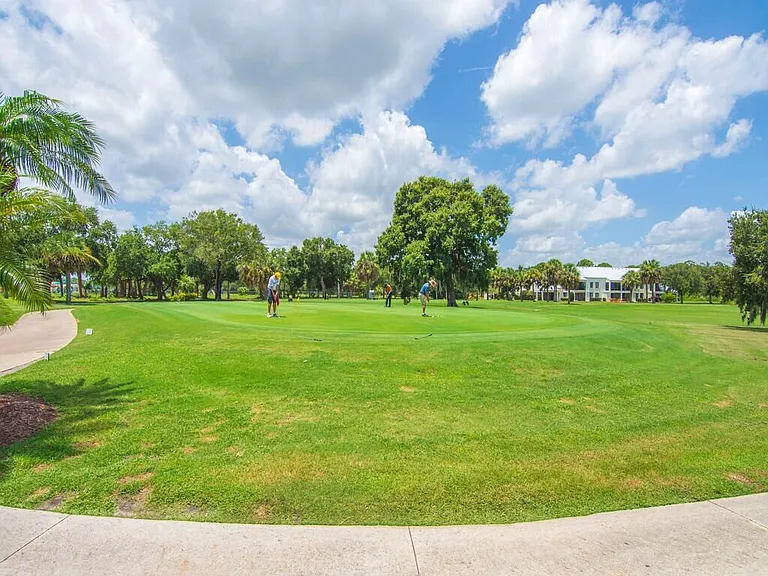 4210 Gator Trace Ave #B — Photo 30