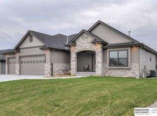 3315 Robyn Ridge Rd, Fremont, NE 68025