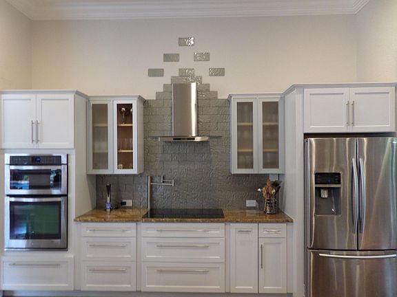 5th image of 10822 Greenbriar Villa Dr