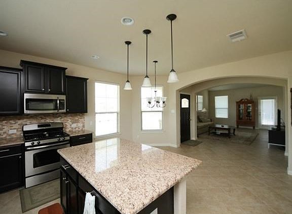 3rd image of 12609 Charlies Ln