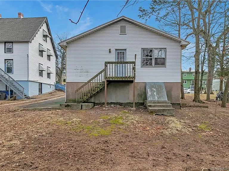 38 Diamond St — Photo 5
