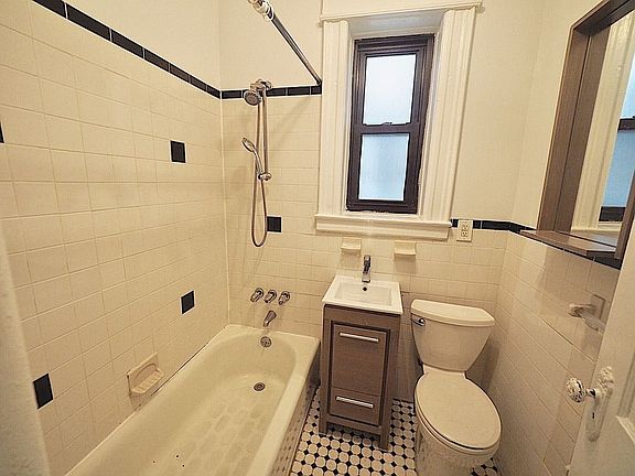 3rd image of 34-21 37th St #1H