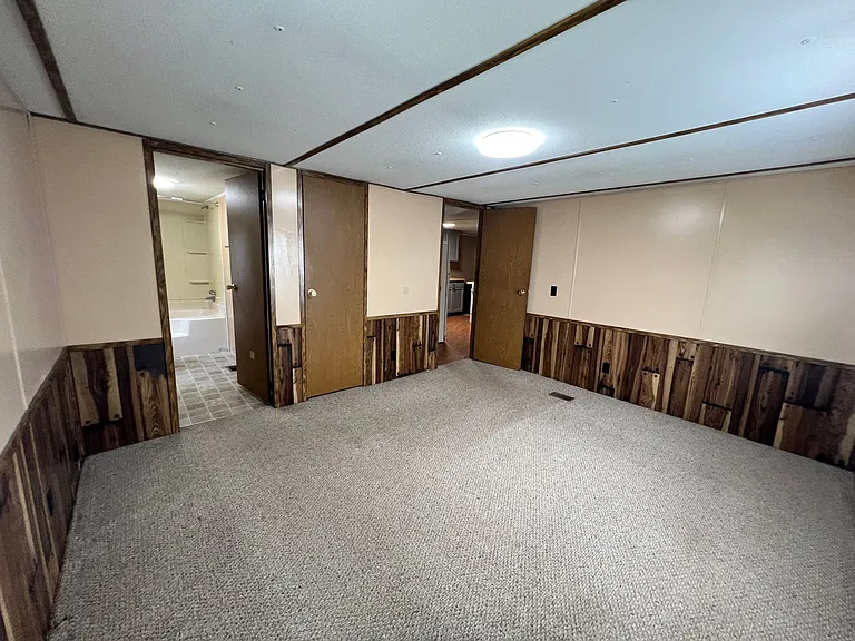 14250 Tiki Ln — Photo 33