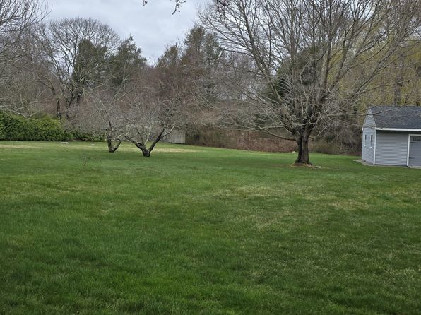 78 Mary Hall Rd, Pawcatuck, CT 06379
