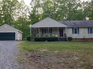 215 S Fork Dr, Louisa, VA 23093