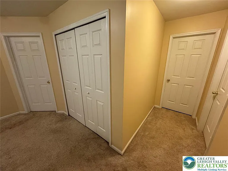 1081 Tudor Dr — Photo 17