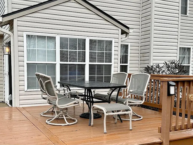 2315 Pheasant Run — Photo 29