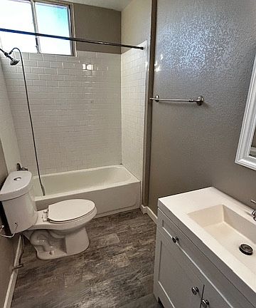5th image of 2205 L St APT 3