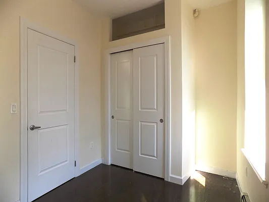 Rented by Blue Egg Realty Corp | media 28