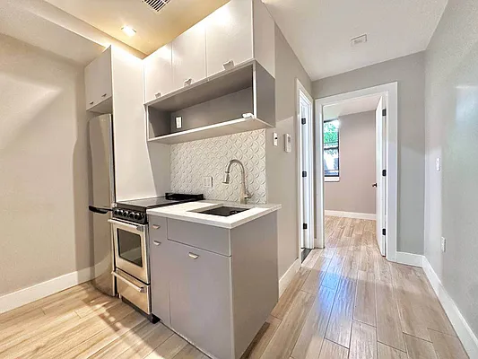 Rented by Doorway NYC, LLC | media 2