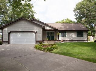 3780 Ida Ave, Fruitport, MI 49415