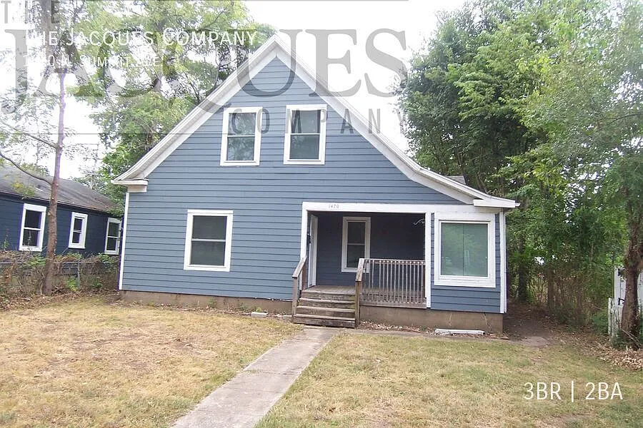 Newly Updated 3 Bedroom 2 Bath Home in Springfield's Midtown Neighborhood — Photo 1