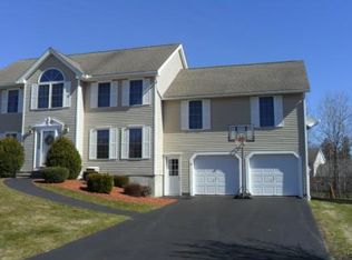 22 Hollyhock Ave, Nashua, NH 03062