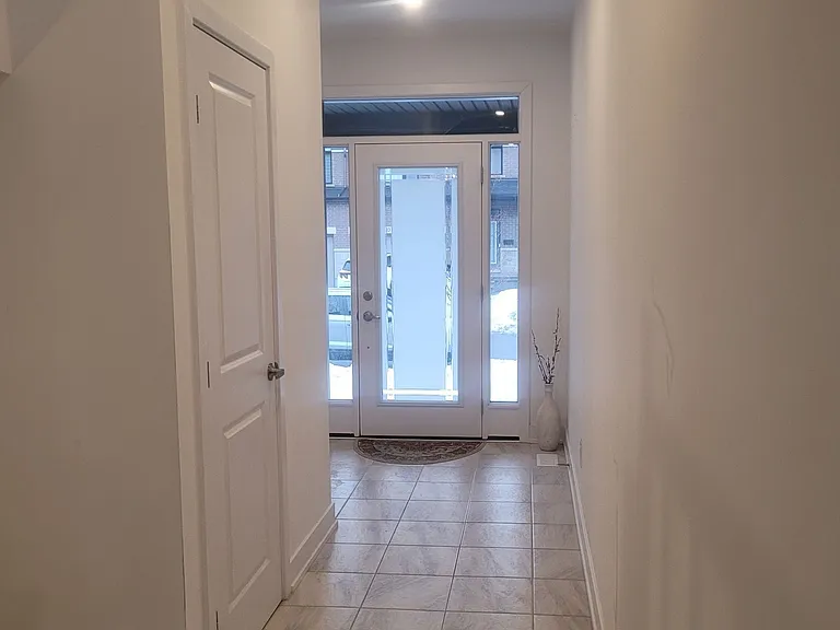 1026 Hydrangea Ave — Photo 3