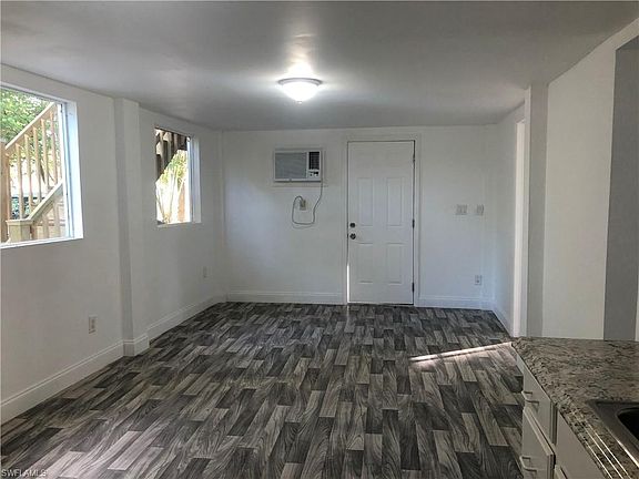 4th image of 4914 6th St W #B