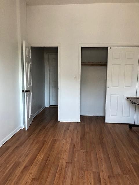 2nd image of 906 Hempstead Tpke #B