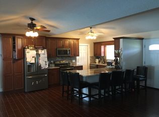 1017 Porter Dr, Largo, FL 33771