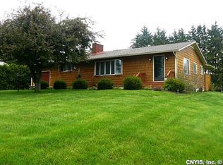 7616 Merritt Dr, Baldwinsville, NY 13027