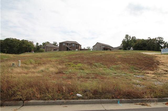 1st image of 1532 Hillwood Dr