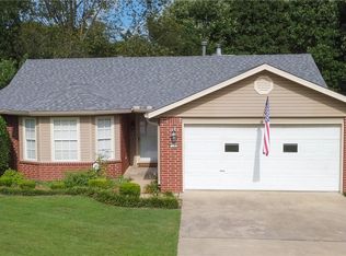 1789 Sarah Ln, Springdale, AR 72762