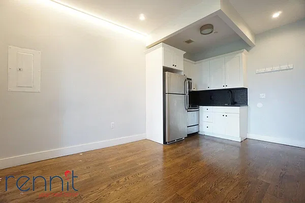 Rented by Rennit Inc. | media 44