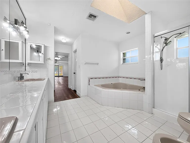14121 SW 97th Ave — Photo 16