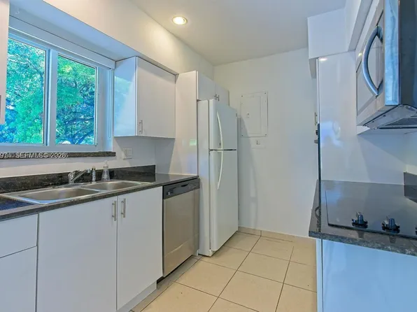 5400 Orduna Dr #0, Miami, FL 33146