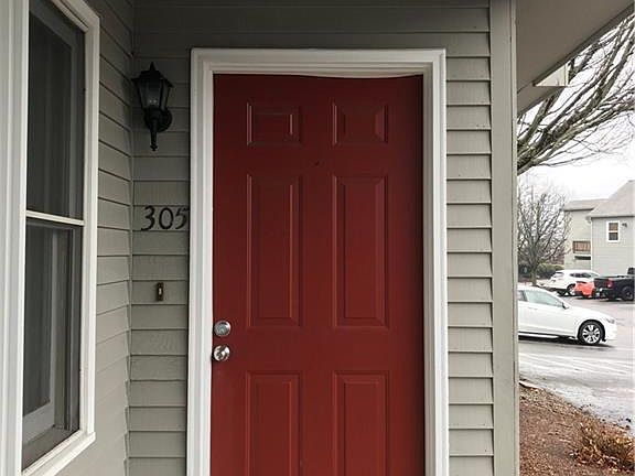 2nd image of 10 East St APT 305