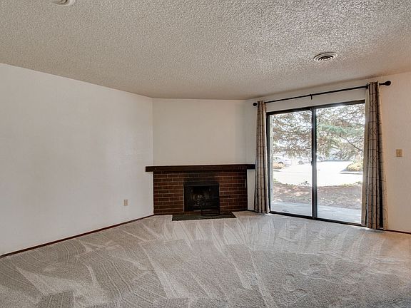 3rd image of 270 SE Barrington A106
