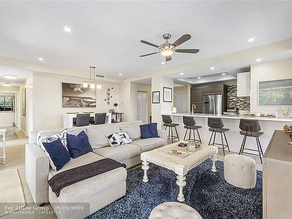 2nd image of 51 SE 19th Ave Unit 201