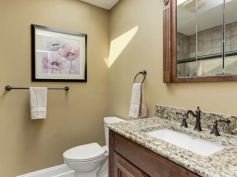 8780 Teresa Ln — Photo 29