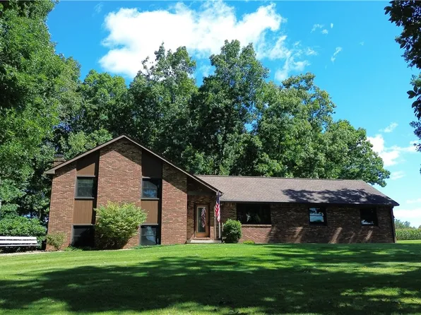 636 Beaver Dam Rd, Friedens, PA 15541