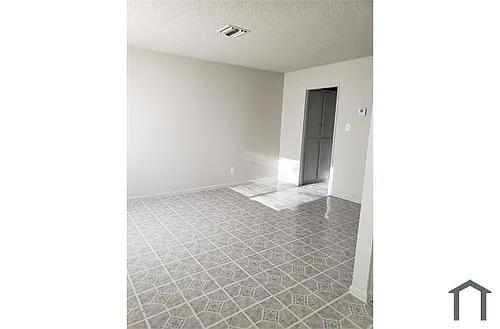 2600 E Mesquite Ave #2 Photo 1