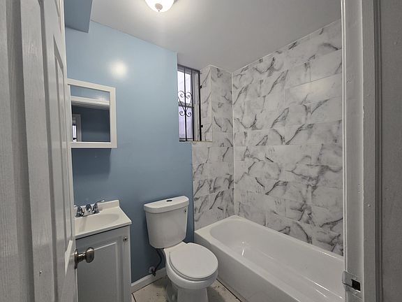 5th image of 21 Stuyvesant Ave #11L