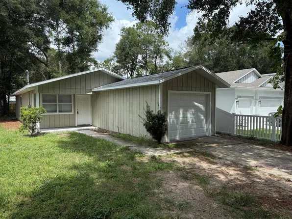 26335 Sleepy Hollow St, Mount Plymouth, FL 32776