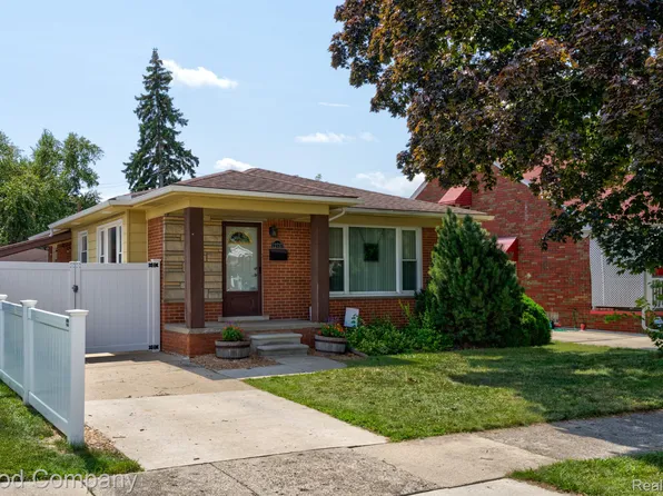 12737 Commonwealth St, Southgate, MI 48195