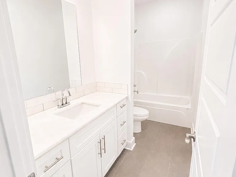 113 Highland Park Ln — Photo 8