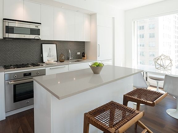 4th image of 1065 2nd Ave #16H