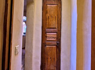 1812 Griegos Rd NW, Albuquerque, NM 87107