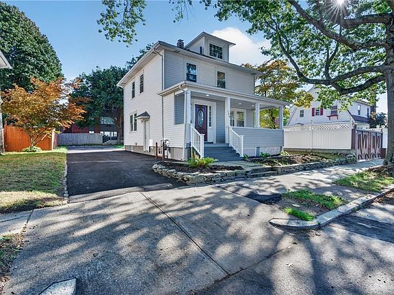 2nd image of 196 Sinclair Ave