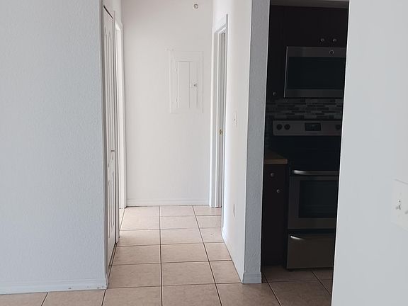 2nd image of 650 Palm Ave APT 202